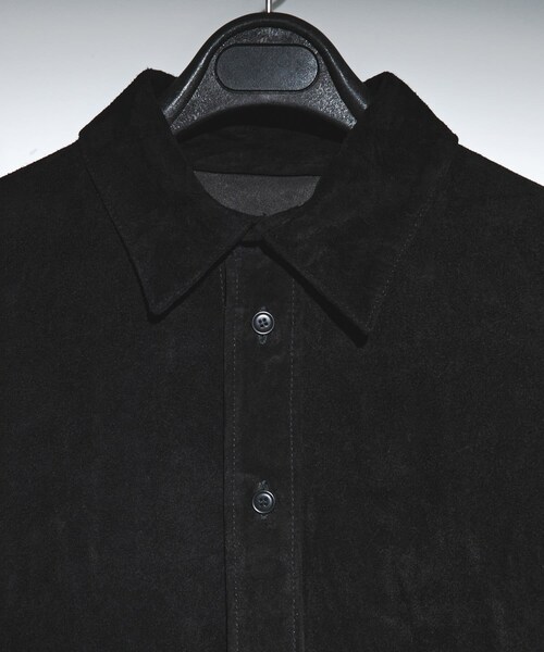 URBAN RESEARCH(アーバンリサーチ)の「『別注』A LEATHER×URBS REGULAR COLLAR SHIRT(シャツ/ブラウス・メンズ・NIGHT BLK・M/L)」の3枚目の写真