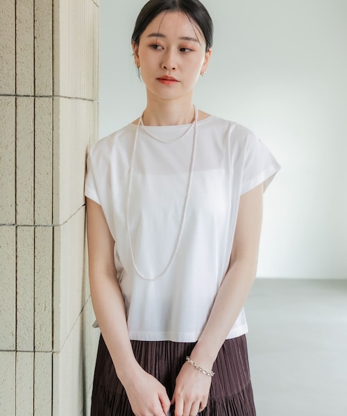 URBAN RESEARCH（アーバンリサーチ）の「スーピマコットンボートネックカットソー（Tシャツ/カットソー・レディース・D.NAVY/WHITE/TAUPE・FREE）」の6枚目の写真