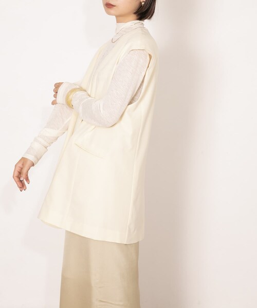 KBF（ケイビーエフ）の「ラウンドノーカラージレ（テーラードジャケット・レディース・YELLOW/IVORY/GREIGE・one）」の6枚目の写真