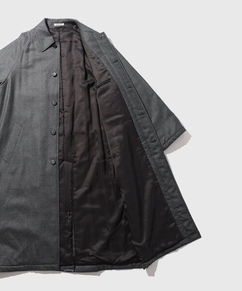 ADAM ET ROPE'(アダムエロペ)の「【AURALEE/オーラリー】SUPER LIGHT WOOL PADDED COAT(ダウンジャケット/コート・メンズ・チャコール・3/4)」の15枚目の写真