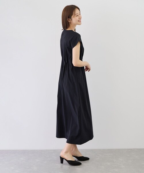 Jayro(ジャイロ)の「ラッシュガードウエストタックワンピース(ワンピース・レディース・ブラック/チャコール/ベージュ・M)」の8枚目の写真