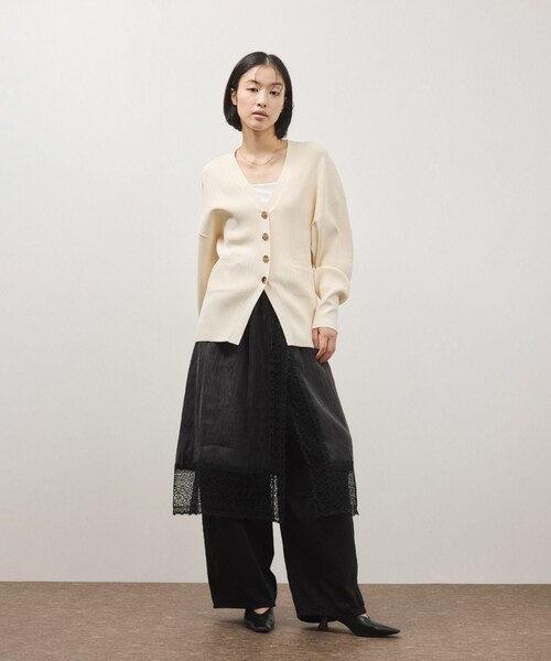 ADAM ET ROPE'（アダムエロペ）の「【サステナブル】レースワンピーススカート（スカート・レディース・ブラック/ホワイト・F）」の4枚目の写真