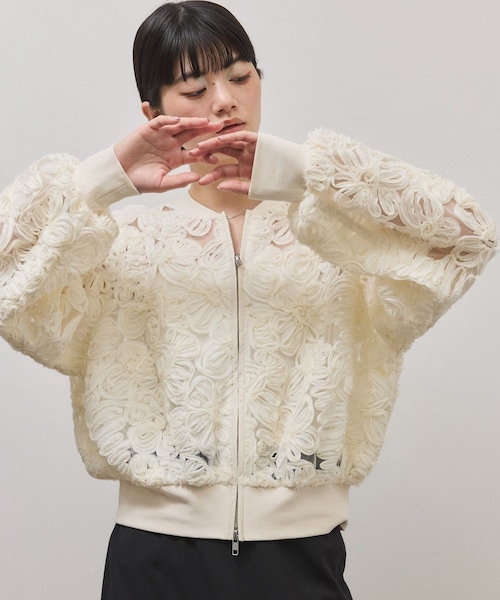 ADAM ET ROPE'(アダムエロペ)の「ラインアートレースブルゾン(ブルゾン・レディース・ブラック/キナリ/ブルー系・F)」の9枚目の写真