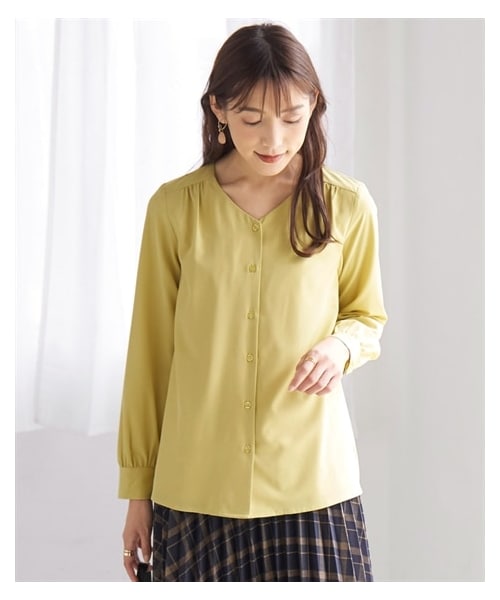 nissen（ニッセン）の「大きいサイズフロントボタンブラウス(あったか裏地付)（シャツ/ブラウス・レディース・オフホワイト/シトロンイエロー/ネイビー・L/LL/3L/4L/5L/6L/8L/10L）」の20枚目の写真