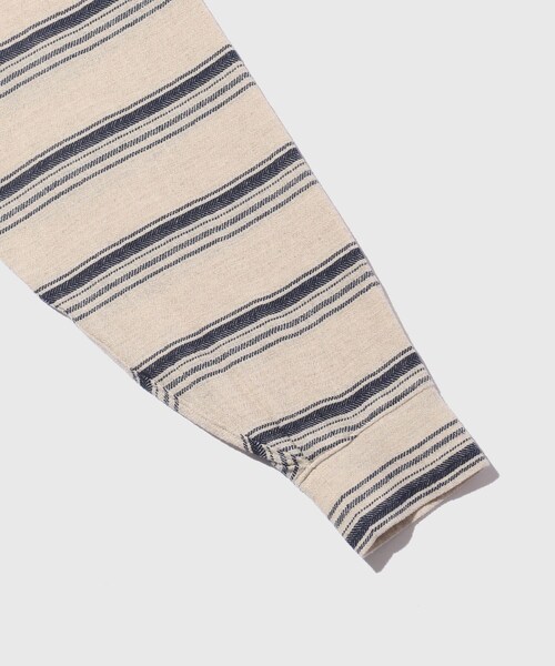 ADAM ET ROPE'（アダムエロペ）の「【POLYPLOID/ポリプロイド】HOOD PULLOVER B（パーカー・メンズ・ネイビー・2/3）」の6枚目の写真