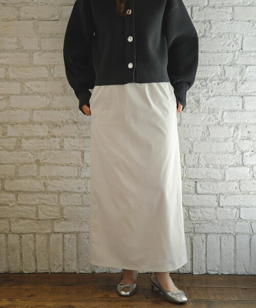 URBAN RESEARCH Sonny Label（アーバンリサーチサニーレーベル）の「ドットアソートストレートスカート（スカート・レディース・ドット/チャコール/アイボリー・FREE）」の5枚目の写真