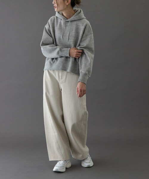 URBAN RESEARCH DOORS(アーバンリサーチドアーズ)の「FORK&SPOON リサイクル裏毛クロップドフーディー(パーカー・レディース・OATMEAL/NAVY/TOPGRAY・1)」の14枚目の写真