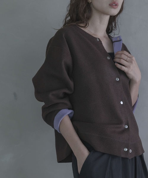 URBAN RESEARCH Sonny Label（アーバンリサーチサニーレーベル）の「ダブルフェイスバイカラーカーディガン（カーディガン/ボレロ・レディース・グレー/ブラウン/ネイビー・Free）」の2枚目の写真