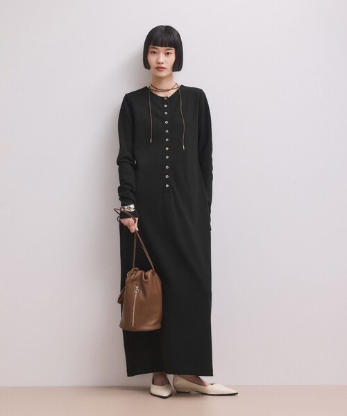 ADAM ET ROPE'(アダムエロペ)の「【WEB限定】マルチWAYヘンリーネックワンピース(ワンピース・レディース・ブラック/ダークブラウン/ネイビー・M/S)」の8枚目の写真