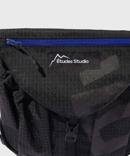 ADAM ET ROPE'（アダムエロペ）の「【Etudes Studio/エチュードストゥディオ】CAYL CROSSBODY BAG（ボディバッグ/ウエストポーチ・メンズ・ブラック・F）」の8枚目の写真