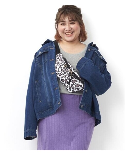 nissen（ニッセン）の「大きいサイズ 綿１００％デニムジャケット（デニムジャケット・レディース・ユーズドブルー/ウォッシュドブルー/ワンウォッシュ・L/LL/3L/4L/5L/6L/8L/10L）」の9枚目の写真