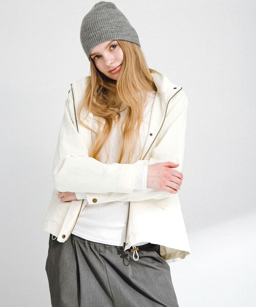 URBAN RESEARCH Sonny Label（アーバンリサーチサニーレーベル）の「撥水マウンテンパーカー（マウンテンパーカー・レディース・オフ/ブラック/ベージュ・36/38）」の4枚目の写真