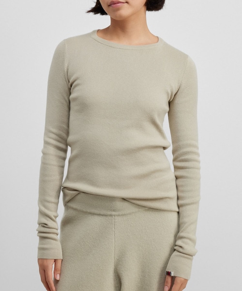 URBAN RESEARCH（アーバンリサーチ）の「Extreme Cashmere　eel（ニット/セーター・レディース・raven/desert/snow・-）」の3枚目の写真