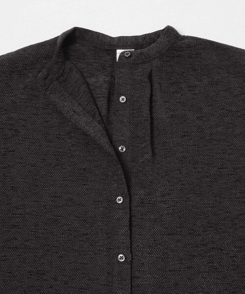 URBAN RESEARCH DOORS（アーバンリサーチドアーズ）の「ドルマンバンドカラーシャツ（シャツ/ブラウス・レディース・BEIGE/CHARCOAL・Free）」の11枚目の写真