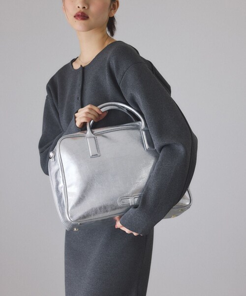 ADAM ET ROPE'(アダムエロペ)の「【サステナブル】ロゴボストンビッグバッグ(ボストンバッグ・レディース・ブラック/ブラウン/シルバー・F)」の13枚目の写真