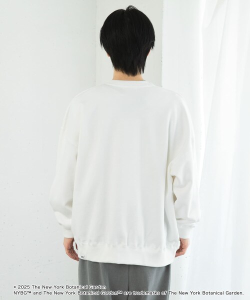 SENSE OF PLACE by URBAN RESEARCH（センスオブプレイスバイアーバンリサーチ）の「NYBG　クルーネックルーズスウェットB（スウェット・メンズ・BLUE/WHITE/BLACK・M/L）」の11枚目の写真