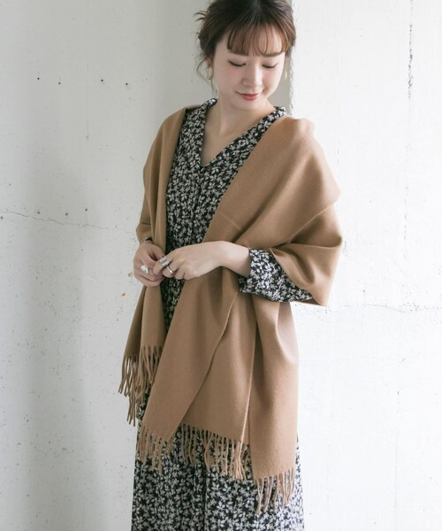 URBAN RESEARCH（アーバンリサーチ）の「HILLTOP　ラムズウールアンゴラストール∴（ストール/ショール・レディース・POMEGRANA/ANTLER/BAMBOO/CLA DENIM/NAVY・one）」の2枚目の写真