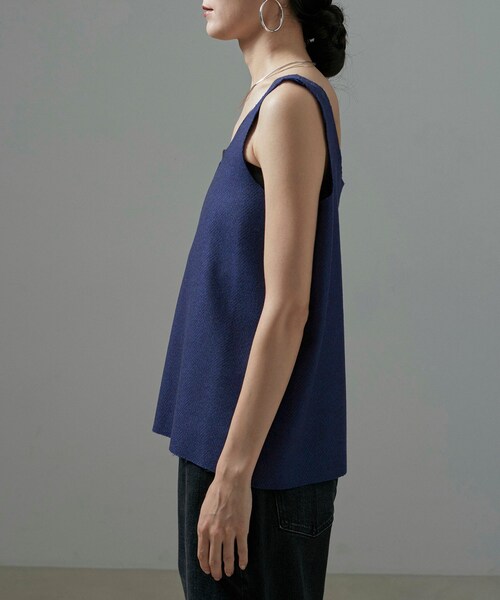 ADAM ET ROPE'(アダムエロペ)の「【Gabriela Coll Garments】LORO PIANA WOOL TOP(タンクトップ・レディース・ブルー系・1/2)」の13枚目の写真