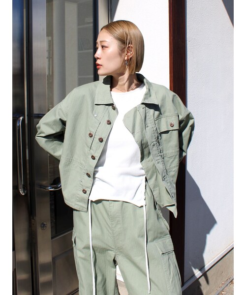 Ungrid（アングリッド）の「WAIPER別注 ミリタリージャケット（ミリタリージャケット・レディース・カーキ・S/M）」の2枚目の写真