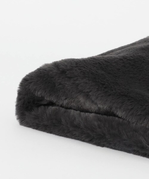 URBAN RESEARCH（アーバンリサーチ）の「ファースヌード（ネックウォーマー/スヌード・レディース・IVORY/GREGE/CHARCOAL・FREE）」の18枚目の写真