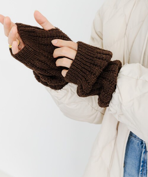 URBAN RESEARCH（アーバンリサーチ）の「アームウォーマー（ベルト・レディース・GRAY/BROWN・FREE）」の11枚目の写真