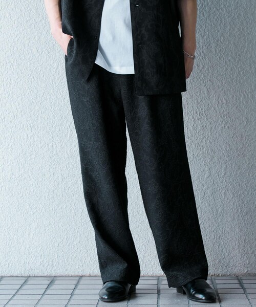 SENSE OF PLACE by URBAN RESEARCH（センスオブプレイスバイアーバンリサーチ）の「『セットアップ対応』 ボタニカルジャガードワイドスラックス（その他パンツ・メンズ・BLACK/GREIGE・M/L）」の8枚目の写真