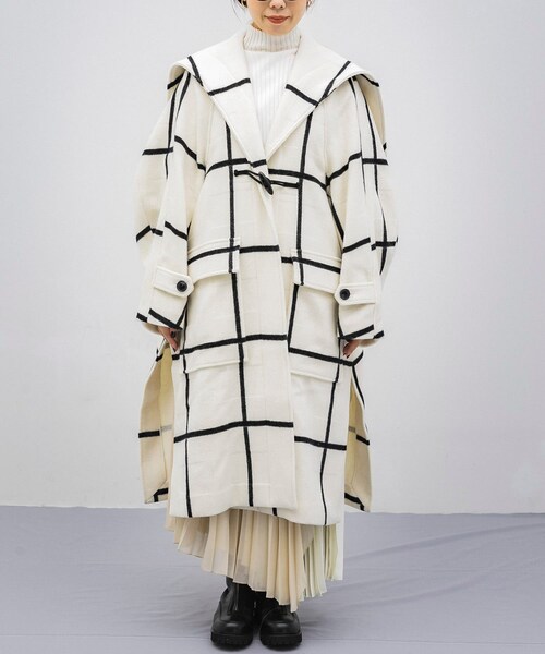 URBAN RESEARCH（アーバンリサーチ）の「rito structure　GRID-PATTERN DUFFLE COAT（ダッフルコート・レディース・CGY/WHT・2）」の13枚目の写真