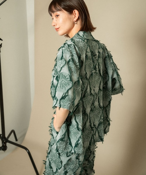 KBF(ケイビーエフ)の「カットジャガードハーフスリーブジャケット(テーラードジャケット・レディース・GREEN/BEIGE・one)」の19枚目の写真