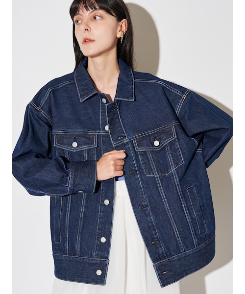 ELENDEEK（エレンディーク）の「BACK FORM LOOSE DENIM JK（デニムジャケット・レディース・アイスブルー/インディゴ・F）」の5枚目の写真