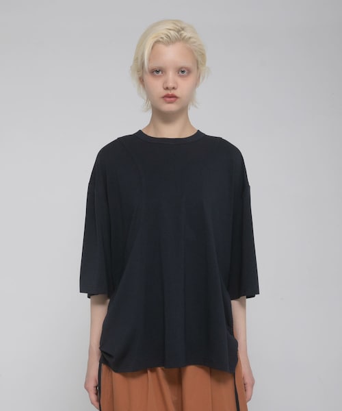 LAATO（ラート）の「shirring over tee（Tシャツ/カットソー・レディース・マロン/ミッドナイト/エッグ・Free）」の2枚目の写真