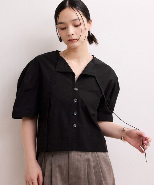 ADAM ET ROPE'（アダムエロペ）の「【WEB限定】タックスリーブブラウス（シャツ/ブラウス・レディース・ブラック/ホワイト/サックス・F）」の15枚目の写真
