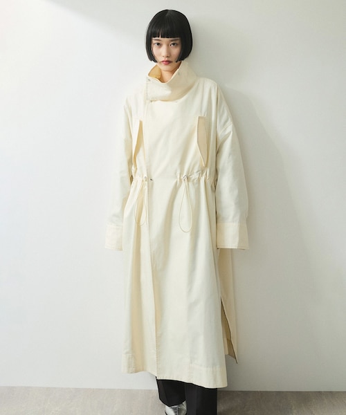 ADAM ET ROPE'(アダムエロペ)の「【WEB限定】スタンドカラーロングモッズコート(モッズコート・レディース・ブラック/オフホワイト/カーキ系・F)」の16枚目の写真