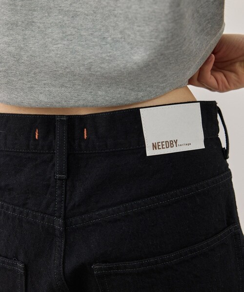ADAM ET ROPE'(アダムエロペ)の「【NEEDBY for ADAM ET ROPE'】別注 RILLEY(デニムパンツ・レディース・ブラック/オフホワイト・1/2)」の14枚目の写真