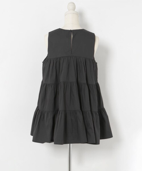 THE GOODLAND MARKET（ザグッドランドマーケット）の「FANAKA　Poplin tiered blouse（シャツ/ブラウス・レディース・024BLU/BLACK/58BRN・FREE）」の6枚目の写真