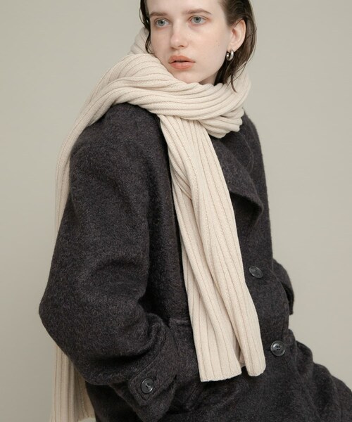 URBAN RESEARCH Sonny Label（アーバンリサーチサニーレーベル）の「リブニットマフラー（マフラー・レディース・ブラック/ブラウン/グレー/エクリュ・one）」の5枚目の写真