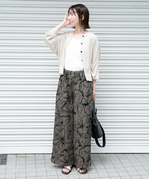 ITEMS URBANRESEARCH（アイテムズ アーバンリサーチ）の「『UVカット/接触冷感』エアリークルーネックカーディガン（カーディガン/ボレロ・レディース・BEG/MNT/NVY/PNK・Free）」の11枚目の写真