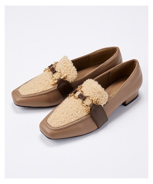 nissen（ニッセン）の「【ゆったり幅広】デザインビット付ローファーパンプス（低反発中敷）（ワイズ４Ｅ）（ローファー・メンズ・黒(スエード調)/グレージュ(スエード調)/ライム(イエロー系)(スエード調)/スモーキーブルー(スエード調)/ダークブラウン(スエード調)/黒(スムース)/コンビカラー/ネイビー×ホワイト/グレージュボア/キャメル×千鳥柄・M=23.0~23.5cm/4E/L=24.0~24.5cm/4E/LL=25.0~25.5cm/4E/3L=26.0~26.5cm/4E）」の3枚目の写真