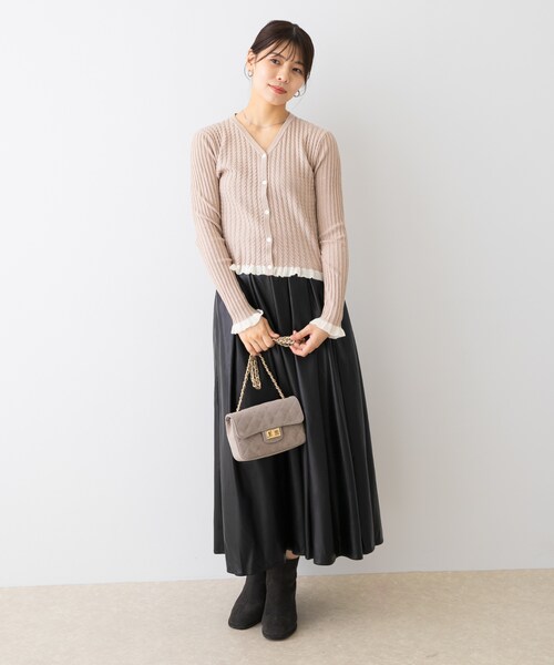 URBAN RESEARCH ROSSO（アーバンリサーチロッソ）の「F by ROSSO　スパンコールフリルリブカーディガン（カーディガン/ボレロ・レディース・BEIGE/GRAY/NAVY・Free）」の17枚目の写真