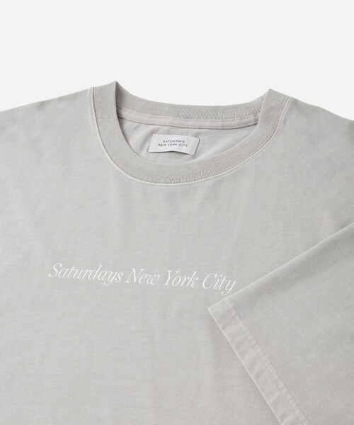 Saturdays NYC（サタデーズ ニューヨークシティ ）の「Pigment Dyed Headline SS T-Shirt（Tシャツ/カットソー・レディース・キナリ/グリーン/オレンジ・L/M/S/XL）」の16枚目の写真
