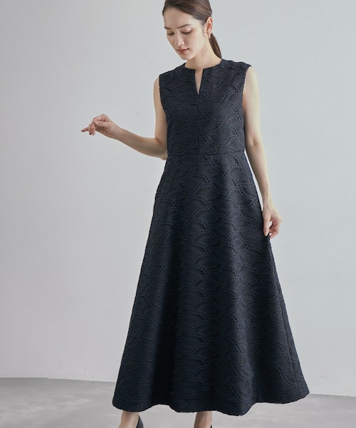 ROPE'（ロペ）の「【一部店舗限定】【ESTAR TEKSTIL】ケミカルレース×シャンタンフレアーワンピース（ワンピース・レディース・ホワイト系/ネイビー系・36/38）」の15枚目の写真
