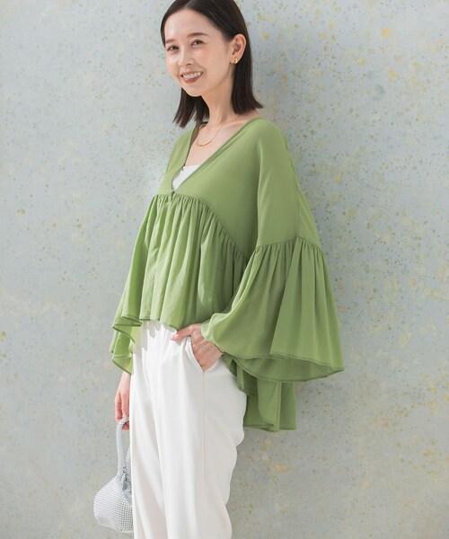 URBAN RESEARCH ROSSO（アーバンリサーチロッソ）の「ボリュームギャザーブラウス（シャツ/ブラウス・レディース・white/matcha・FREE）」の12枚目の写真