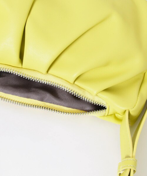 THE GOODLAND MARKET（ザグッドランドマーケット）の「ALICE MARTHA　ERIN MINI（ハンドバッグ・レディース・071SLV/044YEL/049RED・FREE）」の6枚目の写真