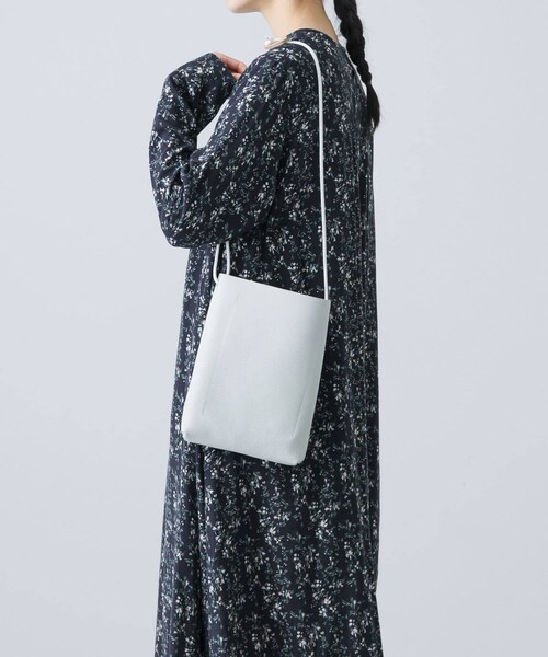 かぐれ(カグレ)の「ATELIER 4.5 SACOCHE(その他雑貨・レディース・white/black/gray・one)」の5枚目の写真