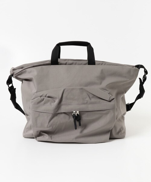 URBAN RESEARCH DOORS（アーバンリサーチドアーズ）の「STANDARD SUPPLY　FRONT POCKET SHOULDER（ショルダーバッグ・メンズ・BLACK/GREY/STEELGREY・one）」の2枚目の写真