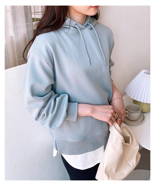 nissen（ニッセン）の「重ね着風フードパーカー（パーカー・レディース・グレージュ/ピンク/グリーン・M/L）」の5枚目の写真