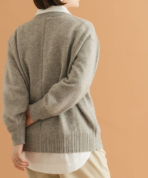 URBAN RESEARCH ROSSO（アーバンリサーチロッソ）の「F by ROSSO　ハミルトンクルーネックニット（ニット/セーター・レディース・L/GREIGE/GRAY/D/CHERRY/BLUE・FREE）」の7枚目の写真