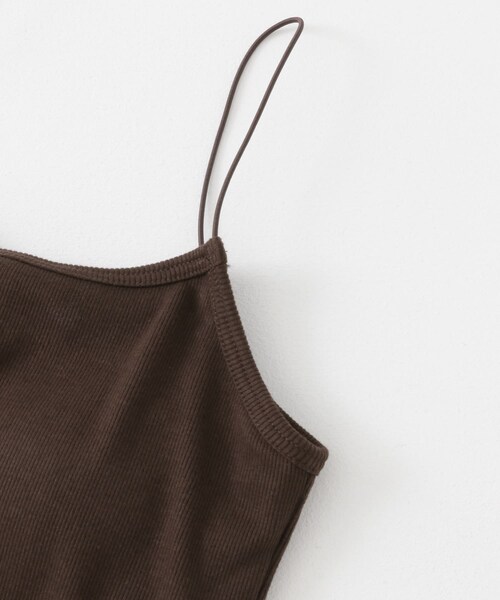 KBF（ケイビーエフ）の「スパゲティストラップカップ付きキャミ（キャミソール・レディース・L.BEIGE/YEL GREEN/BLACK/BLUE GRAY/BROWN・one）」の20枚目の写真