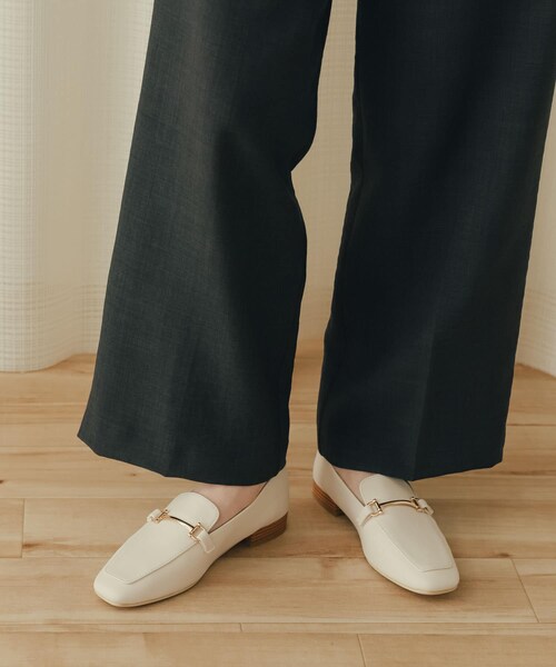 SENSE OF PLACE by URBAN RESEARCH（センスオブプレイスバイアーバンリサーチ）の「フェイクレザービットローファー（ローファー・レディース・BLACK/IVORY/BROWN・S/M/L/XL）」の7枚目の写真