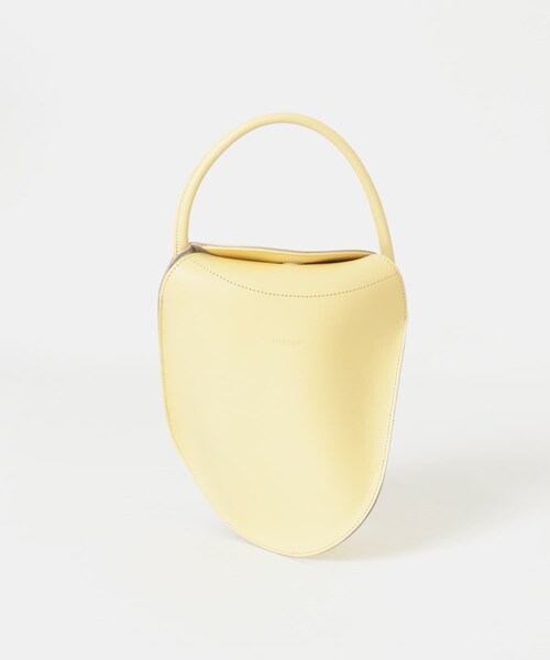 URBAN RESEARCH（アーバンリサーチ）の「MARROW　TWIST TOTE（ハンドバッグ・レディース・USUTAMAGO/BLACK/M WHITE・-）」の3枚目の写真