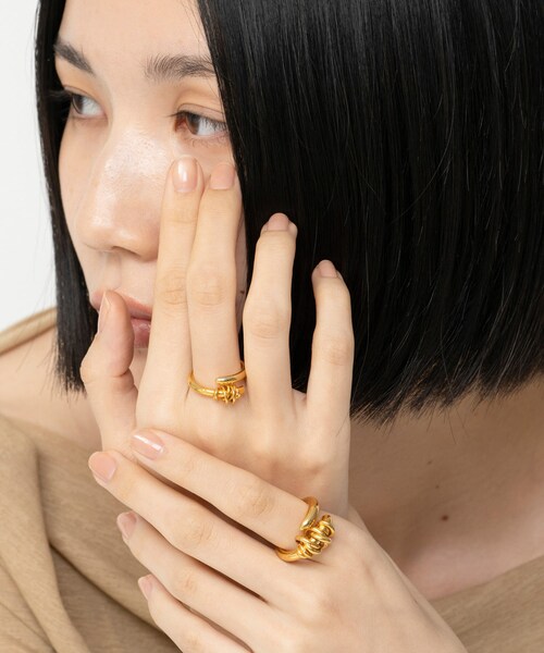 SENSE OF PLACE by URBAN RESEARCH(センスオブプレイスバイアーバンリサーチ)の「LAPUIS Coil Hug リング A(リング・レディース・SILVER/GOLD/MULTI・11号)」の8枚目の写真